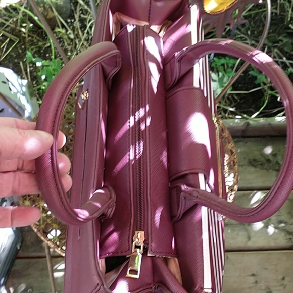 NWOT Kate Spade ♠️ Shoulder Bag & FREE Wallet - Picture 8 of 15